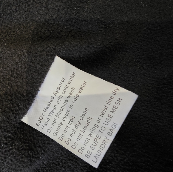 Black and Gray HEATED Puffer Vest - Picture 9 of 9